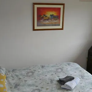 Cheltenham Apartment With Private Garden Apartment